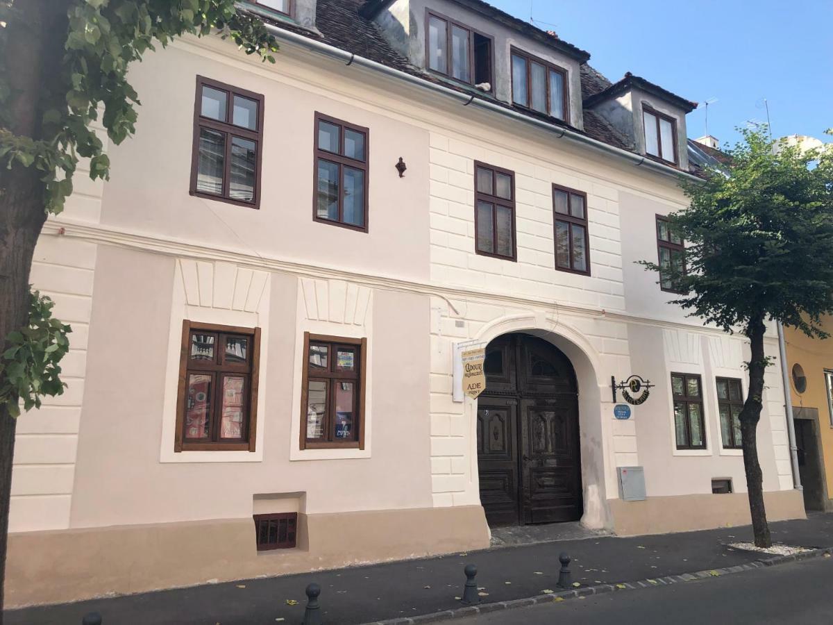 Gothic Central Sibiu Exterior photo